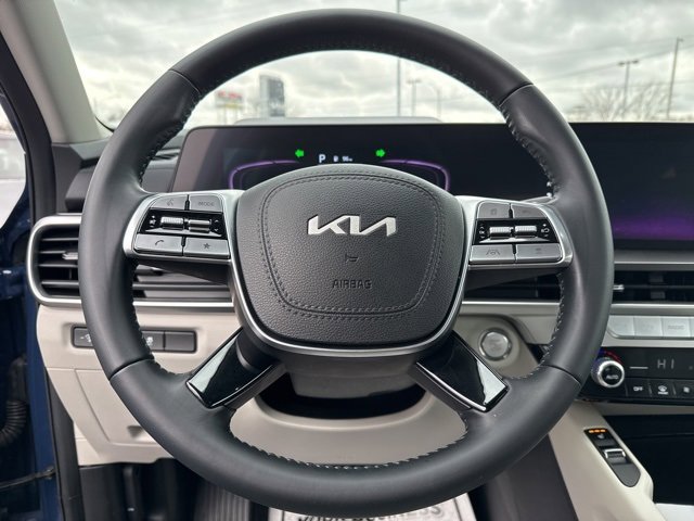 Used 2024 Kia Telluride S w/ S Sunroof Package image 16