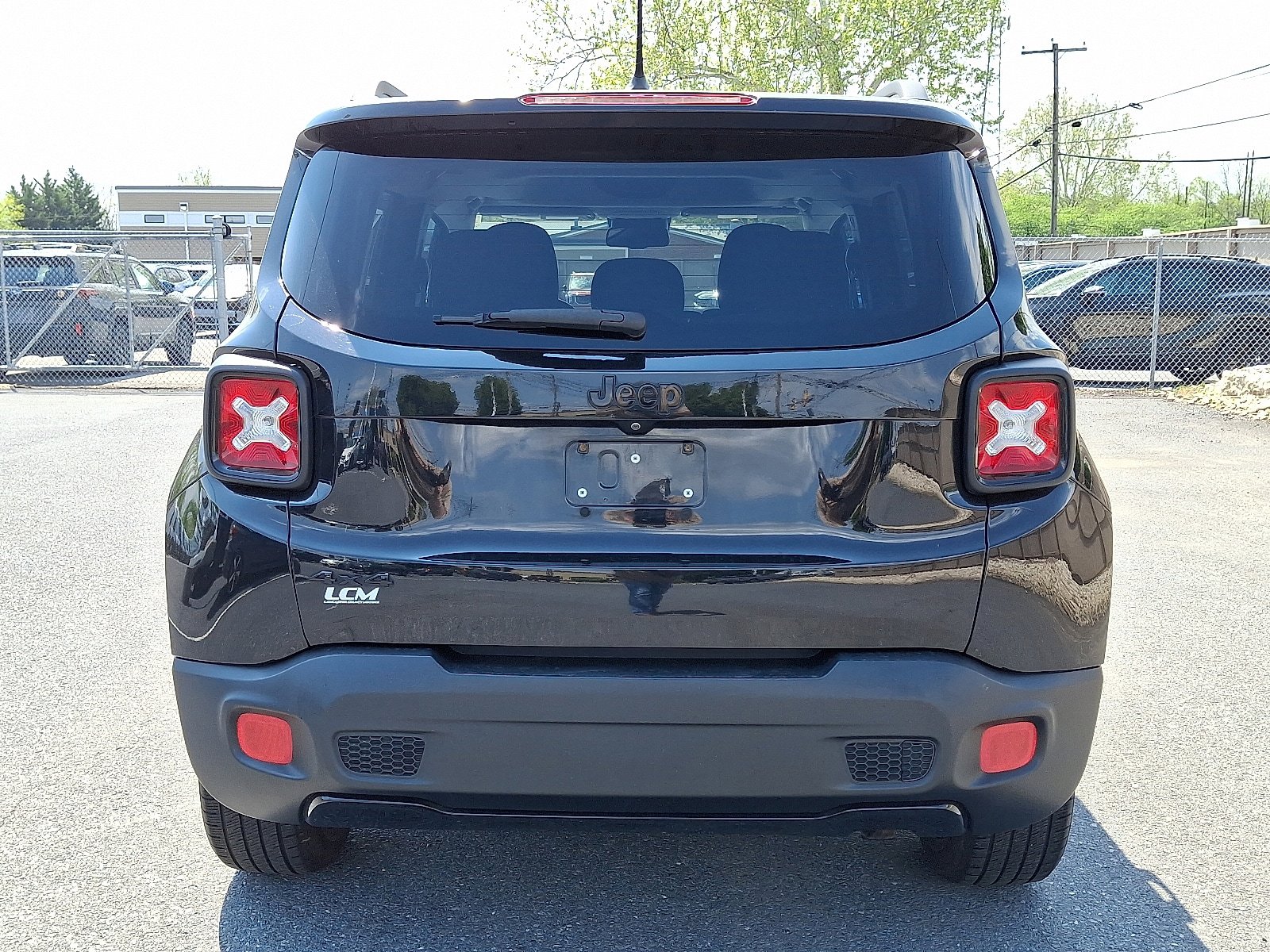 Used 2016 Jeep Renegade Latitude AWD/4WD image 7