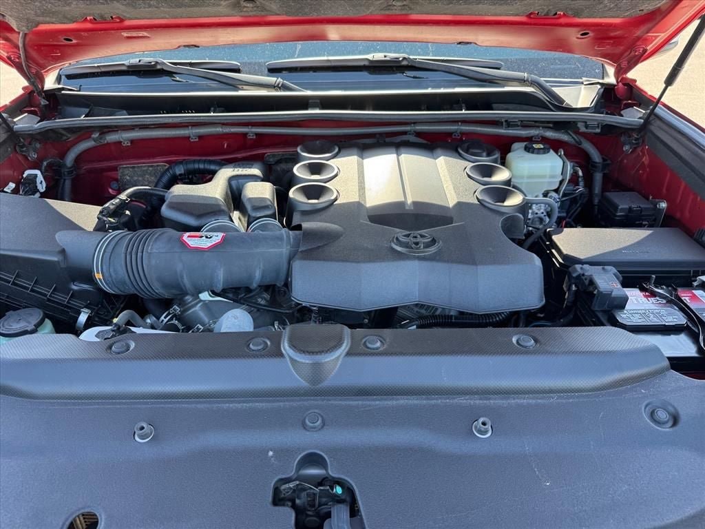 Used 2020 Toyota 4Runner TRD Off-Road Premium w/ Moonroof Package AWD/4WD image 12