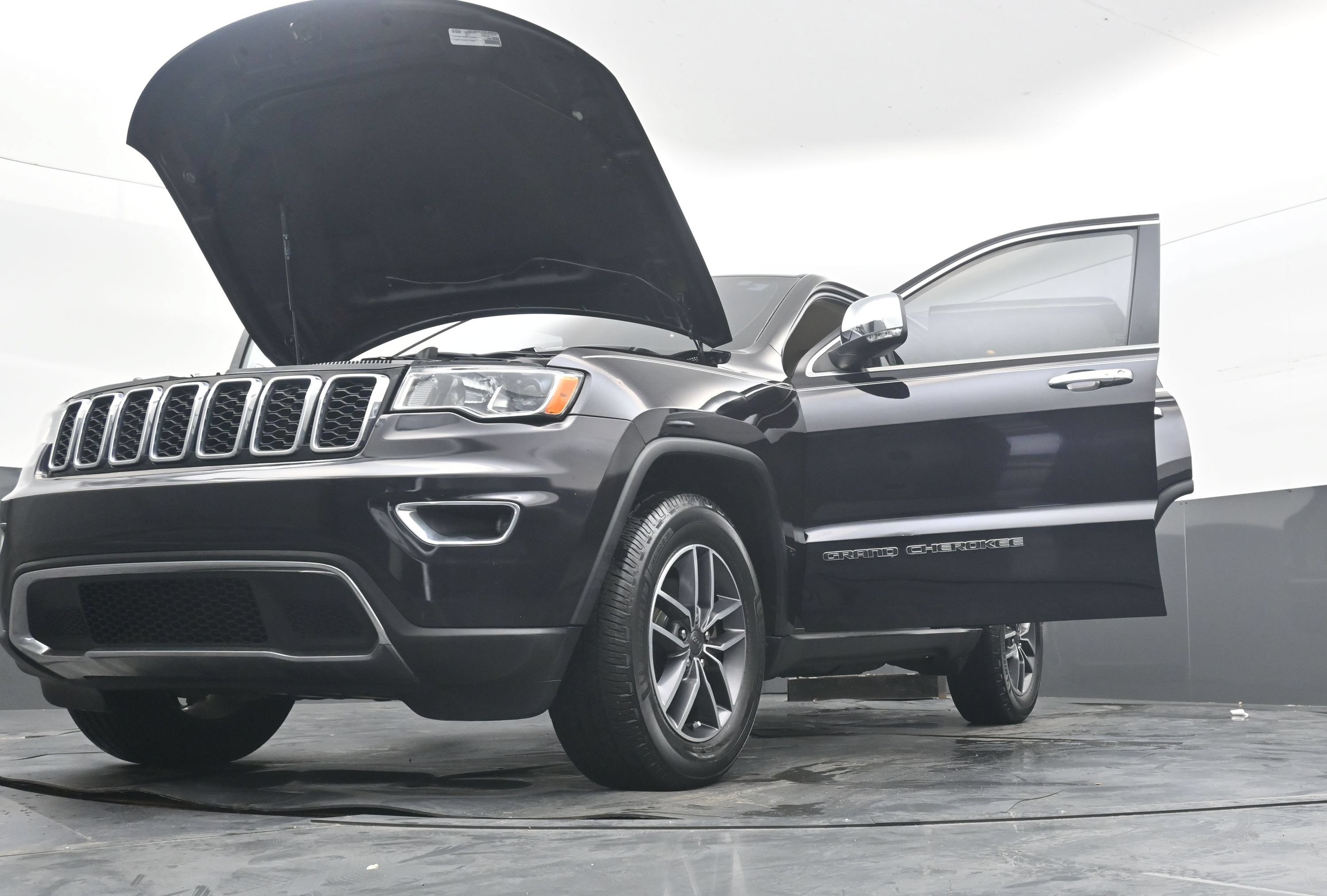 Used 2019 Jeep Grand Cherokee Limited RWD image 40