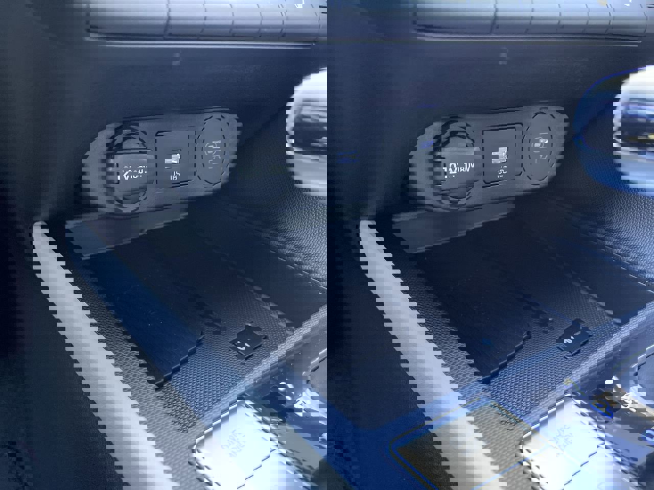 New 2026 Hyundai Elantra Limited image 21