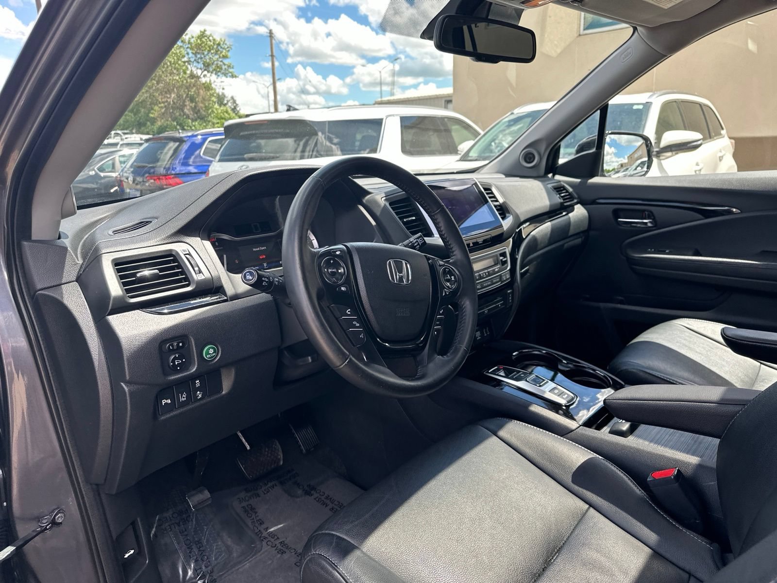 Used 2016 Honda Pilot Touring image 12