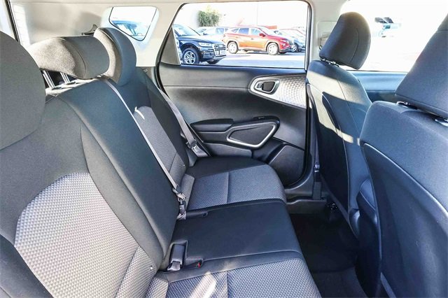 Used 2024 Kia Soul LX w/ Option Group 015 image 19