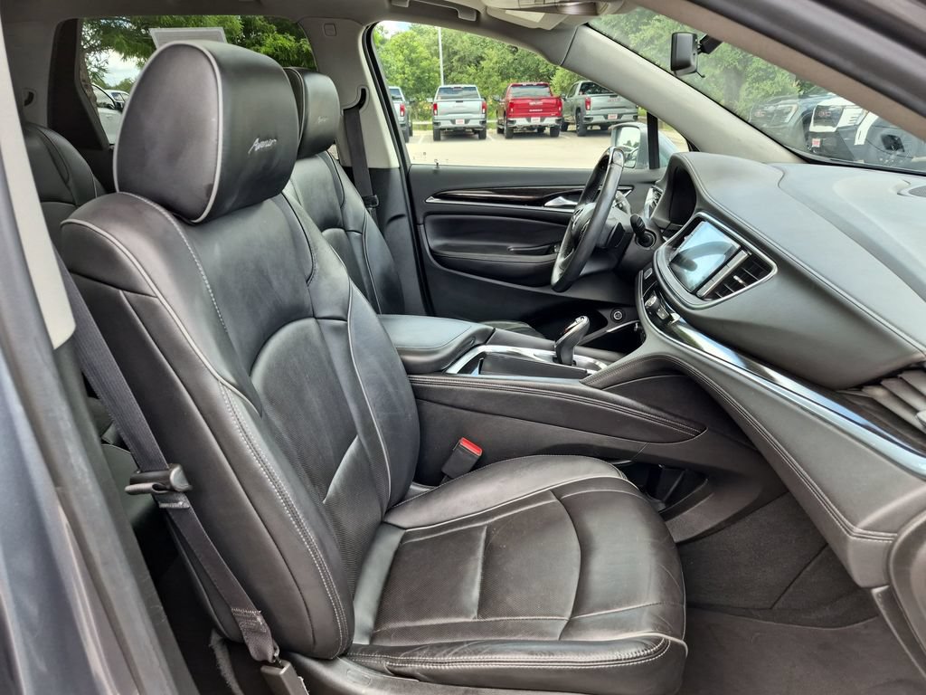 Used 2019 Buick Enclave Avenir w/ Avenir Technology Package FWD image 41