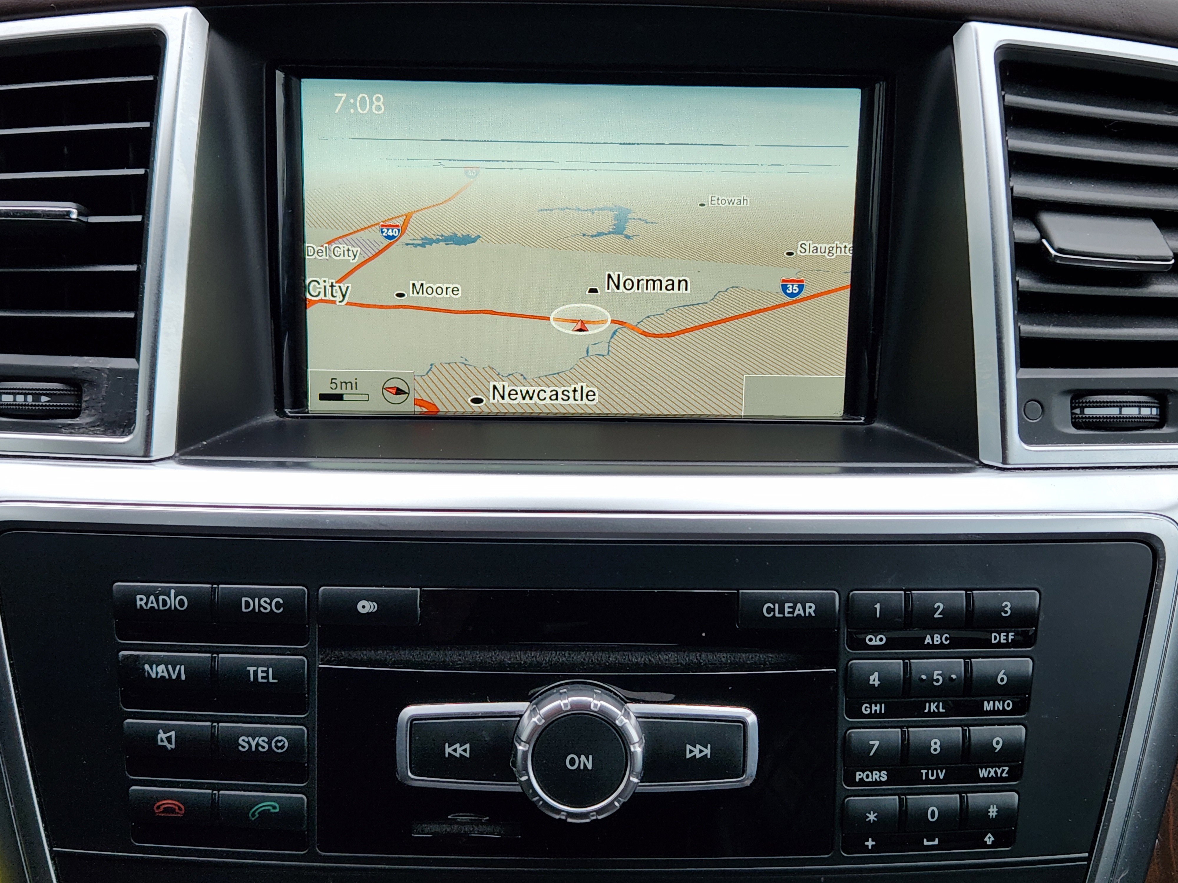 Used 2014 Mercedes-Benz GL 450 4MATIC image 18