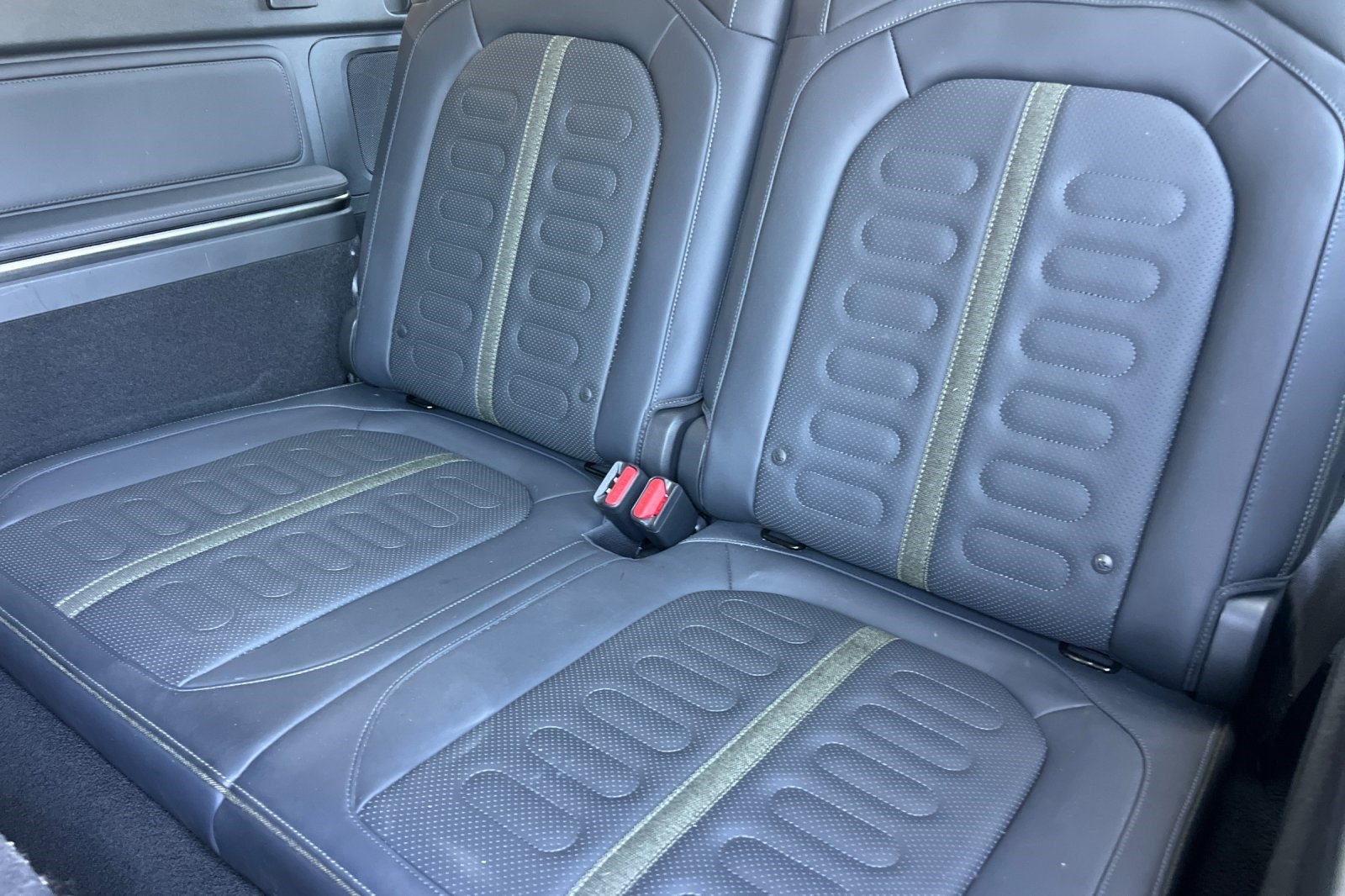 Used 2024 Rivian R1S Adventure AWD/4WD image 28