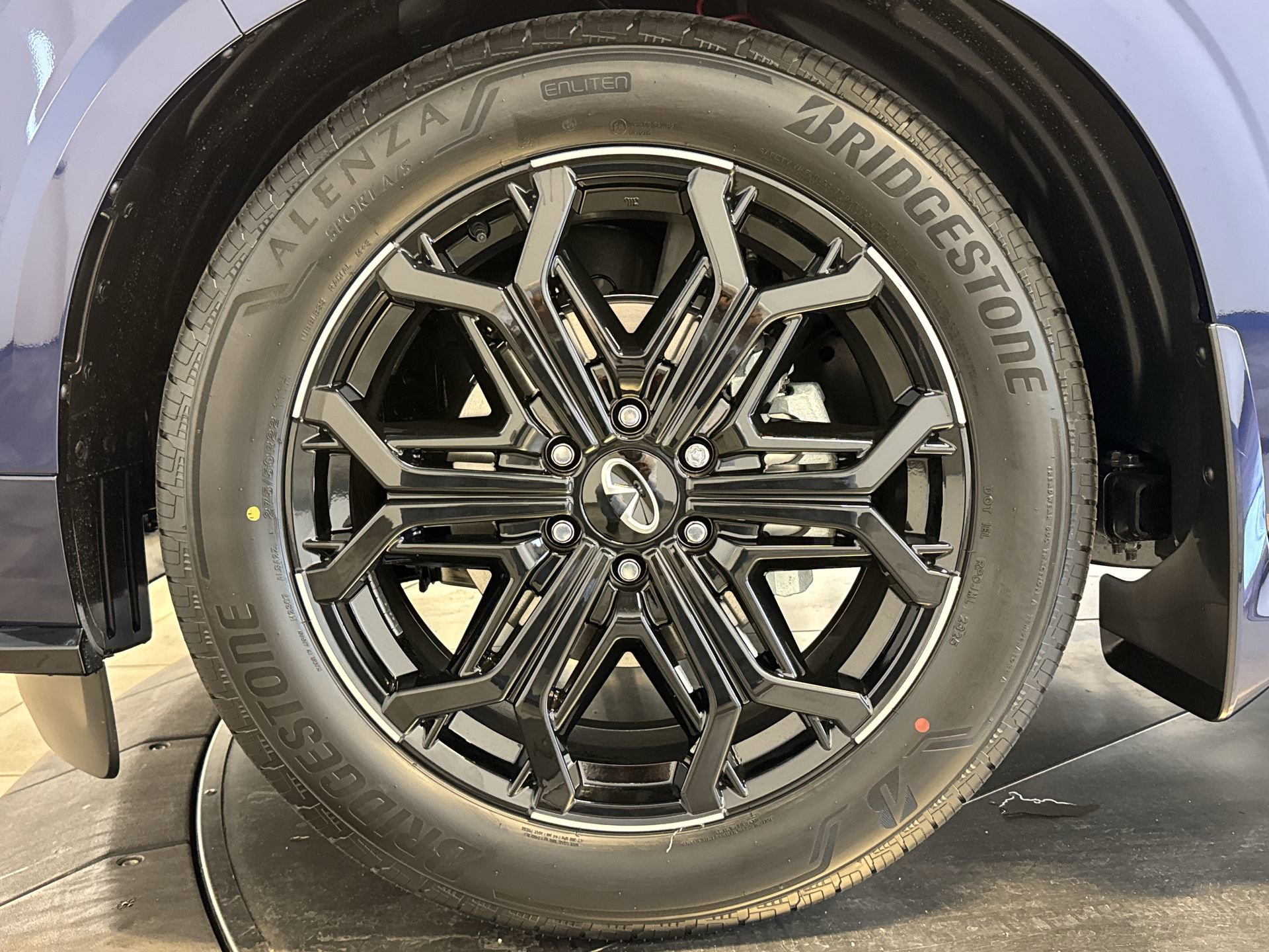 New 2026 INFINITI QX80 4WD image 10
