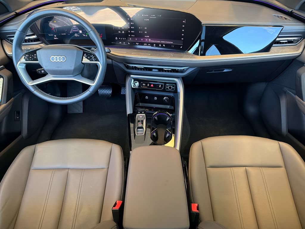 Used 2025 Audi Q5 Premium Plus w/ Premium Plus AWD/4WD image 17