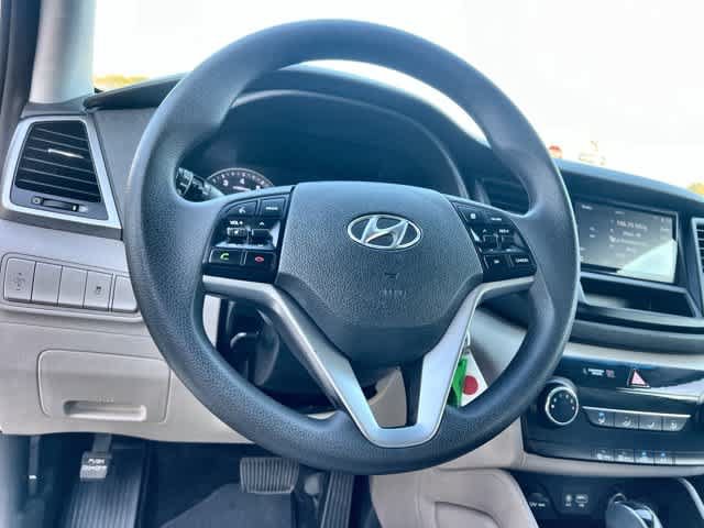 Used 2017 Hyundai Tucson SE w/ SE Popular Package 02 FWD image 17