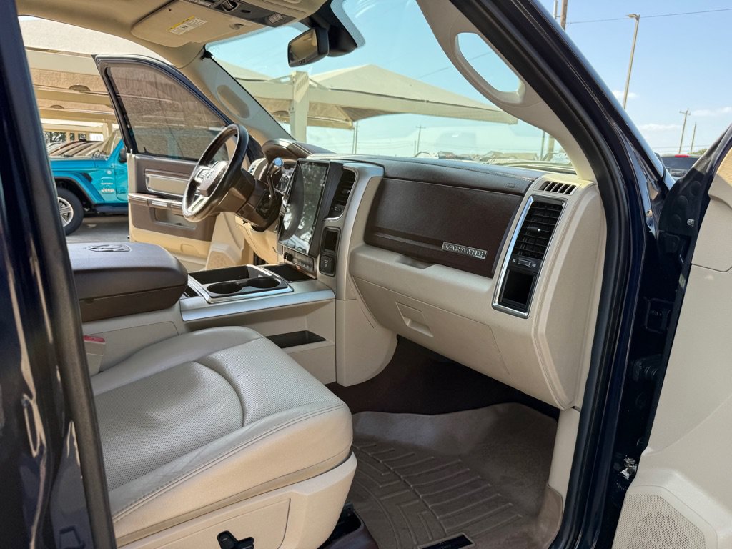 Used 2014 RAM 2500 Laramie RWD image 16