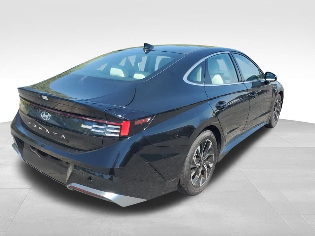 Used 2024 Hyundai Sonata SEL FWD image 5