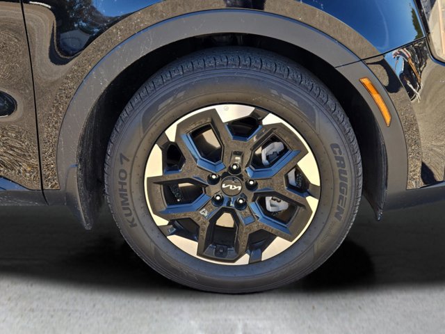 Used 2024 Kia Sorento S w/ Panoramic Sunroof Package image 4