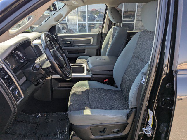 Used 2020 RAM 1500 Classic SLT w/ Luxury Group AWD/4WD image 10