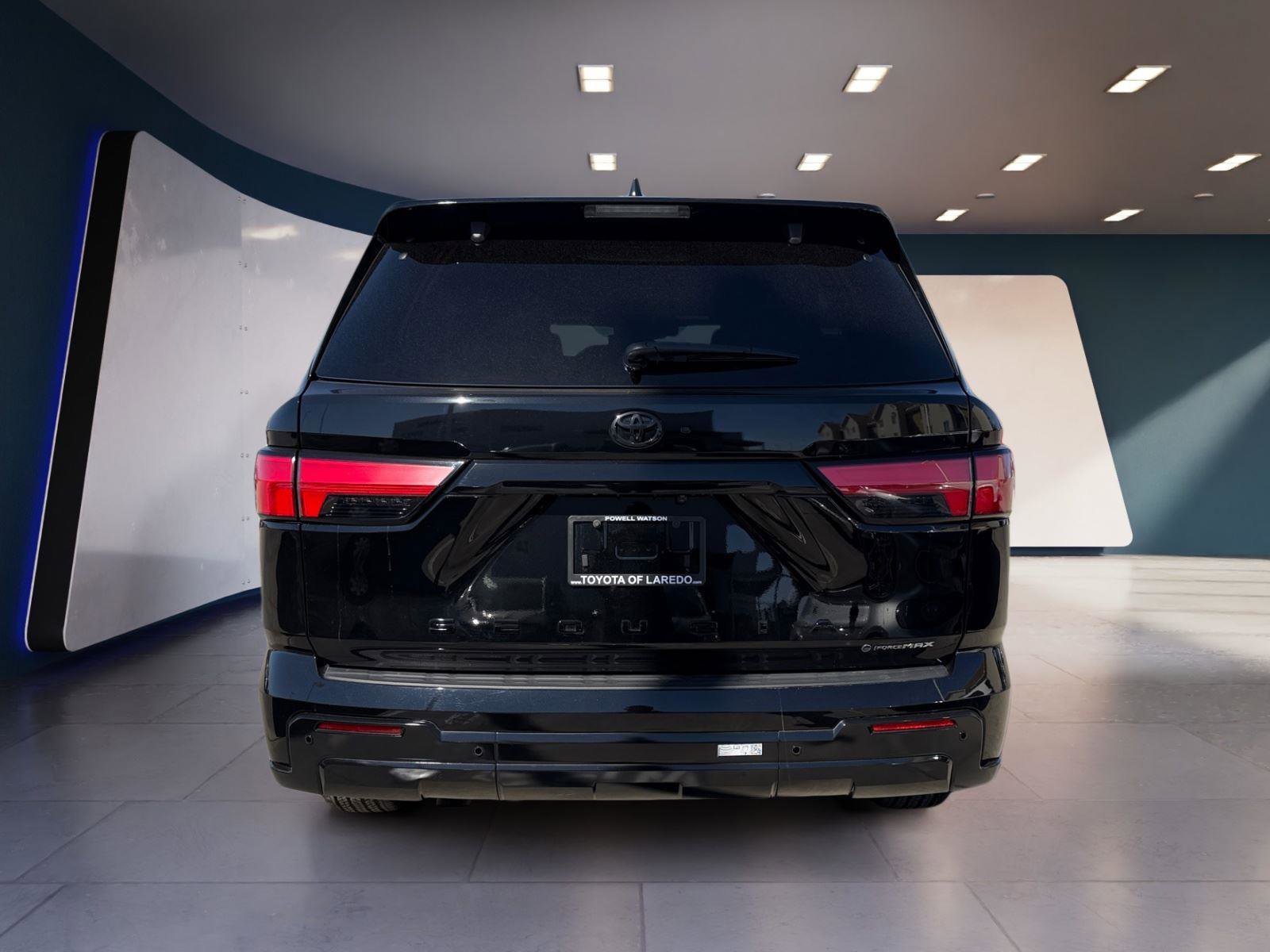 Used 2025 Toyota Sequoia Platinum image 4