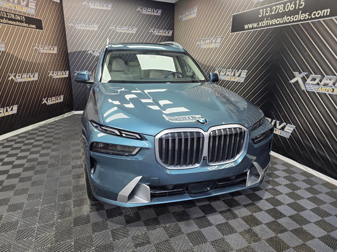 Used 2024 BMW X7 xDrive40i w/ Executive Package AWD/4WD image 6