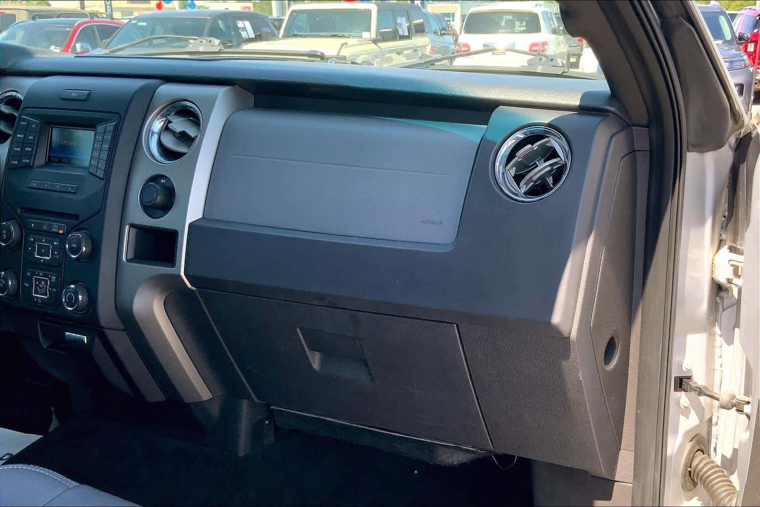 Used 2013 Ford F150 XLT w/ Luxury Equipment Group RWD image 18
