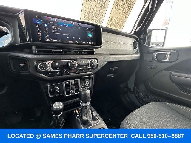 Used 2025 Jeep Gladiator Sport AWD/4WD image 13