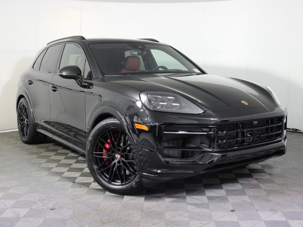New 2026 Porsche Cayenne GTS image 9