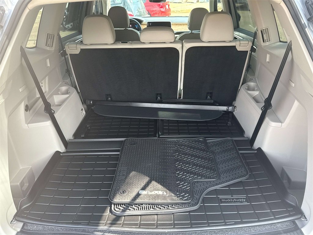 Used 2025 Volkswagen Atlas SE image 24