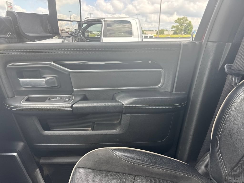 Used 2022 RAM 3500 Laramie AWD/4WD image 18