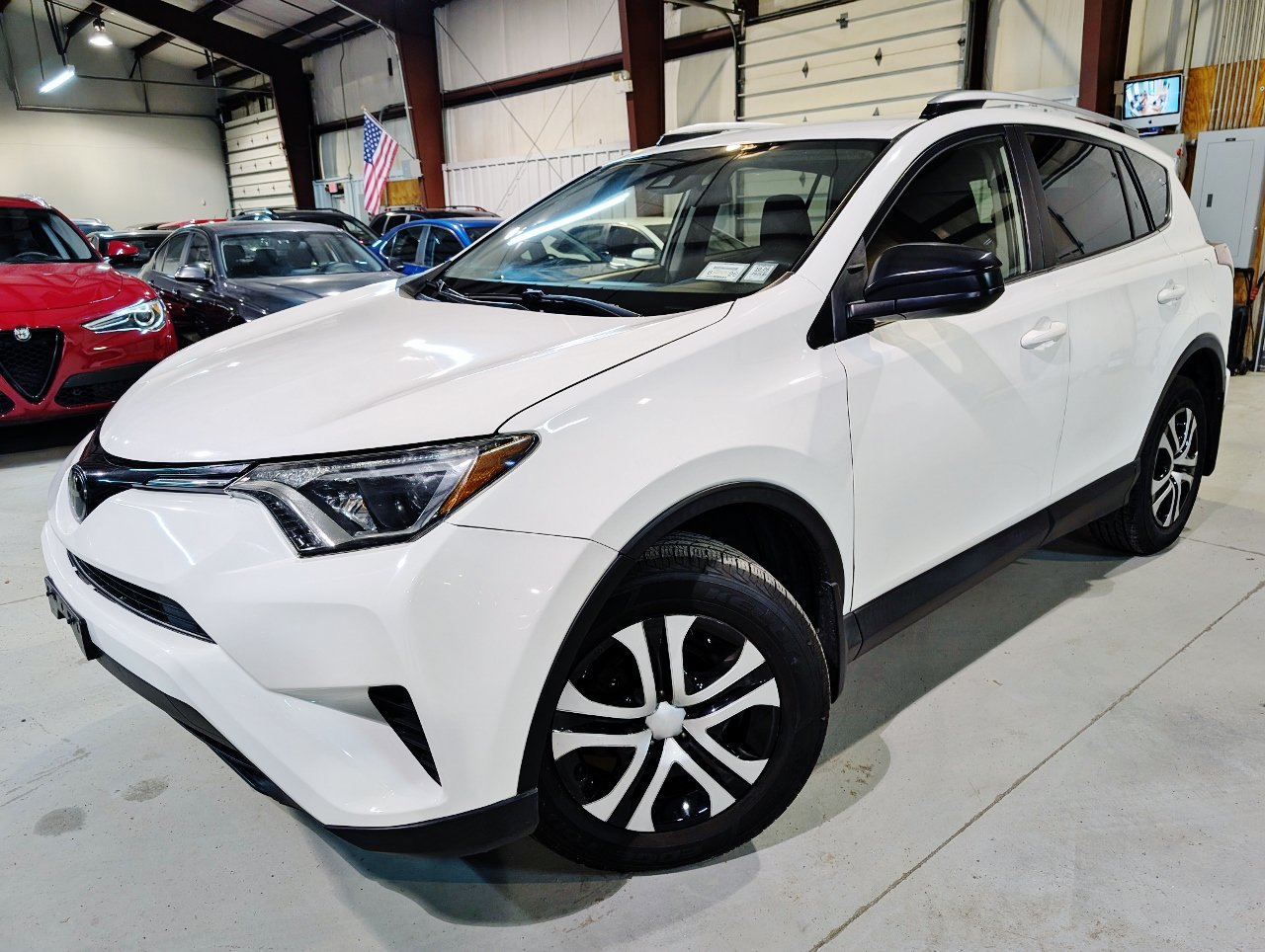 Used 2017 Toyota RAV4 LE w/ All Weather Liner Package AWD/4WD image 1