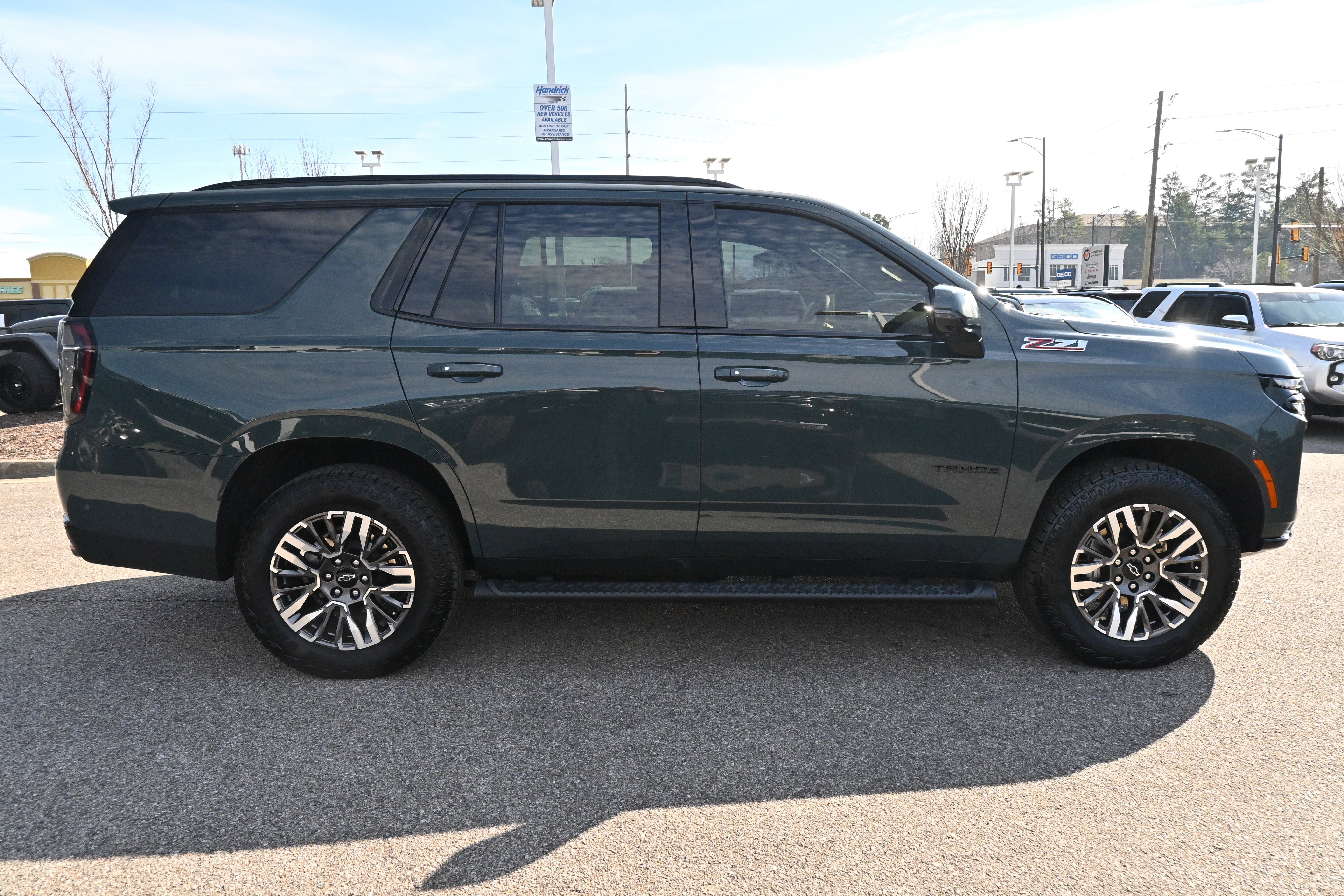 Used 2025 Chevrolet Tahoe Z71 w/ Z71 Off-Road Package image 19