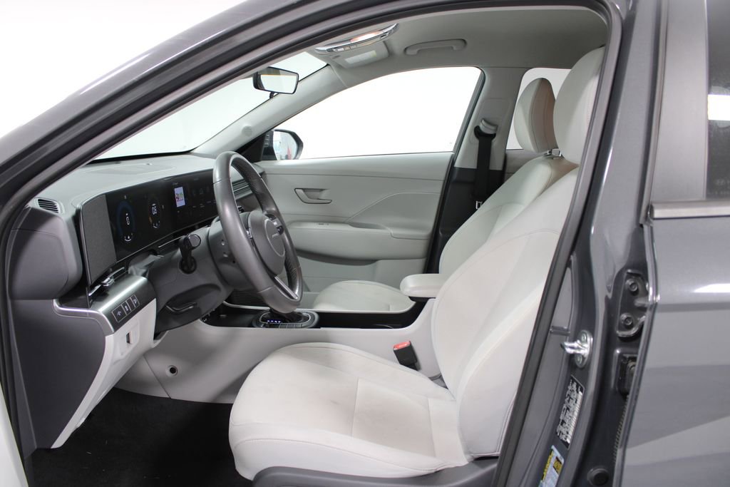 Used 2024 Hyundai Kona SEL image 16