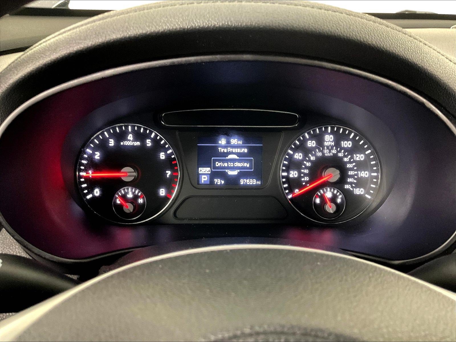 Used 2020 Kia Sorento LX FWD image 14