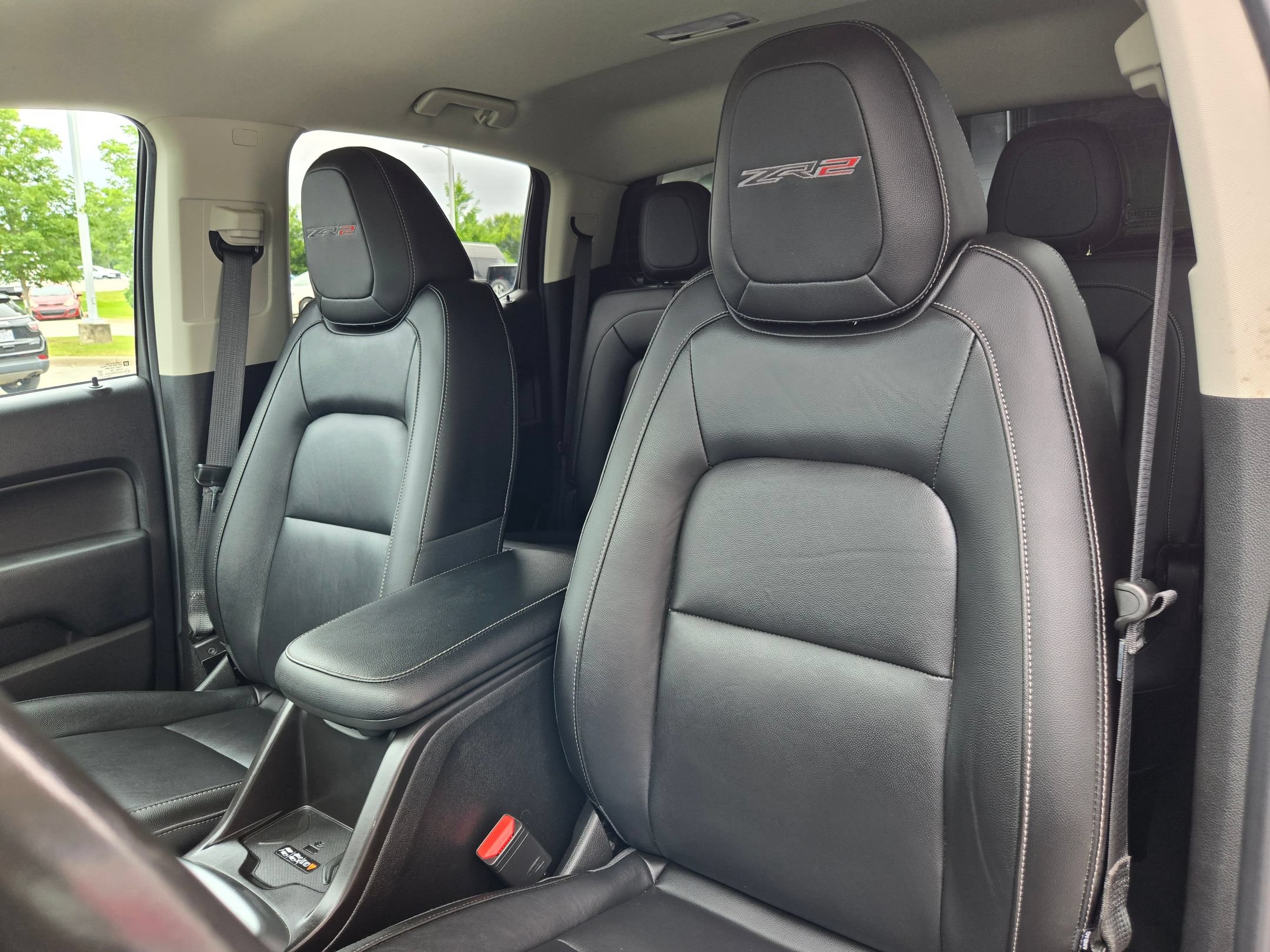 Used 2022 Chevrolet Colorado ZR2 AWD/4WD image 24