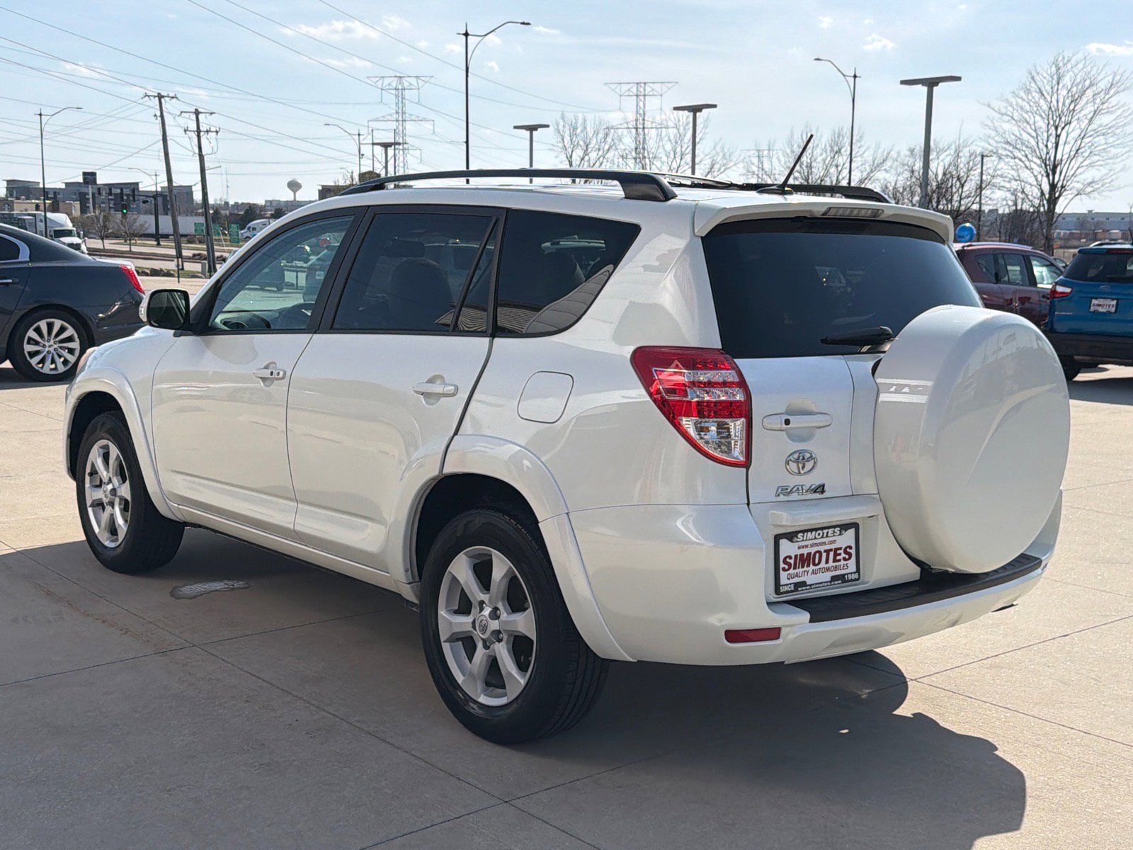 Used 2012 Toyota RAV4 Limited w/ Navigation Value Pkg image 5