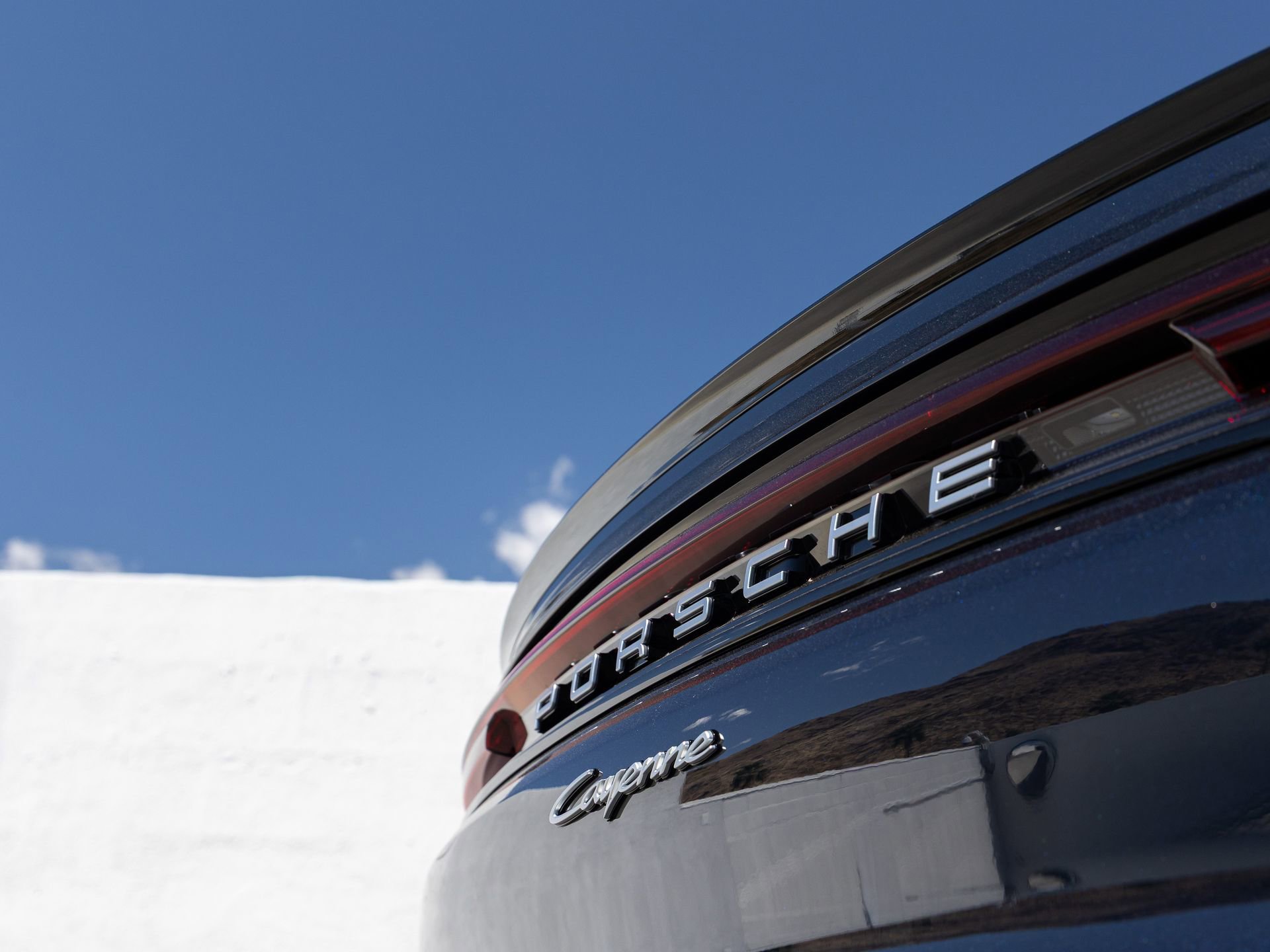 New 2026 Porsche Cayenne E-Hybrid Coupe image 12