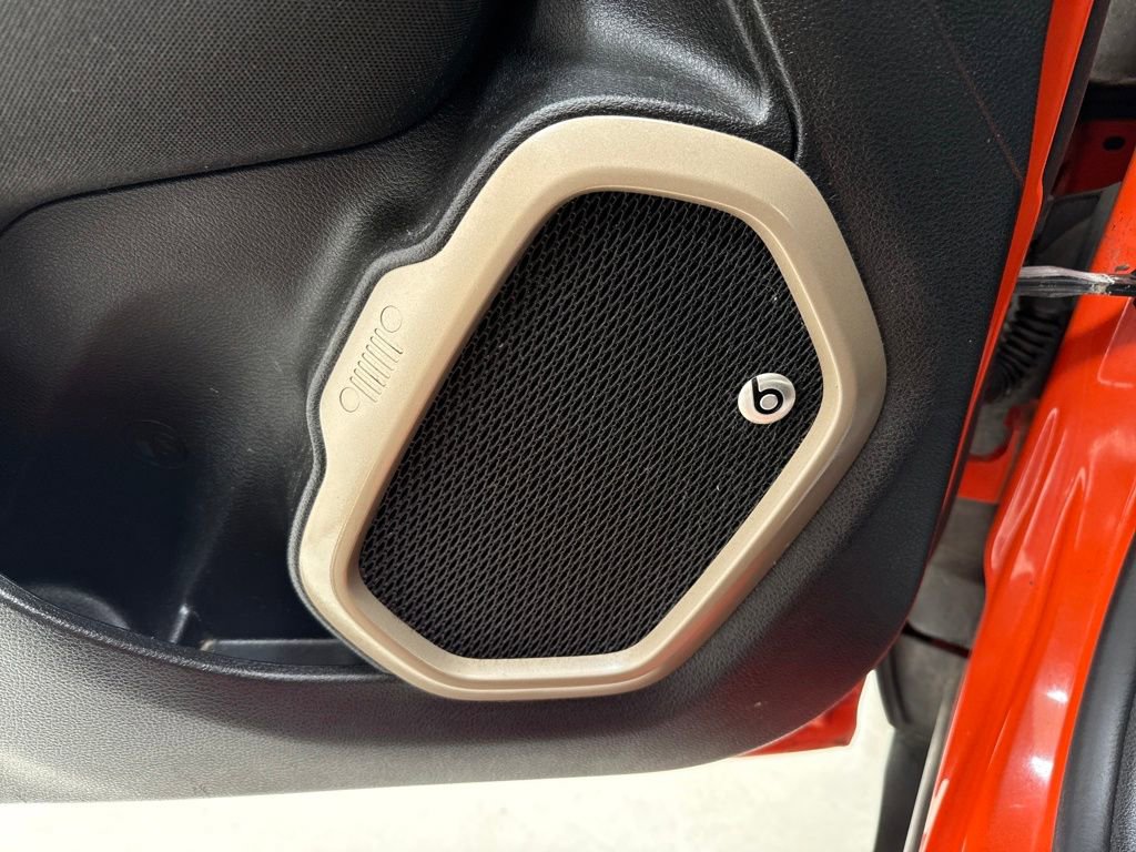 Used 2016 Jeep Renegade Latitude w/ Safety & Security Group image 19