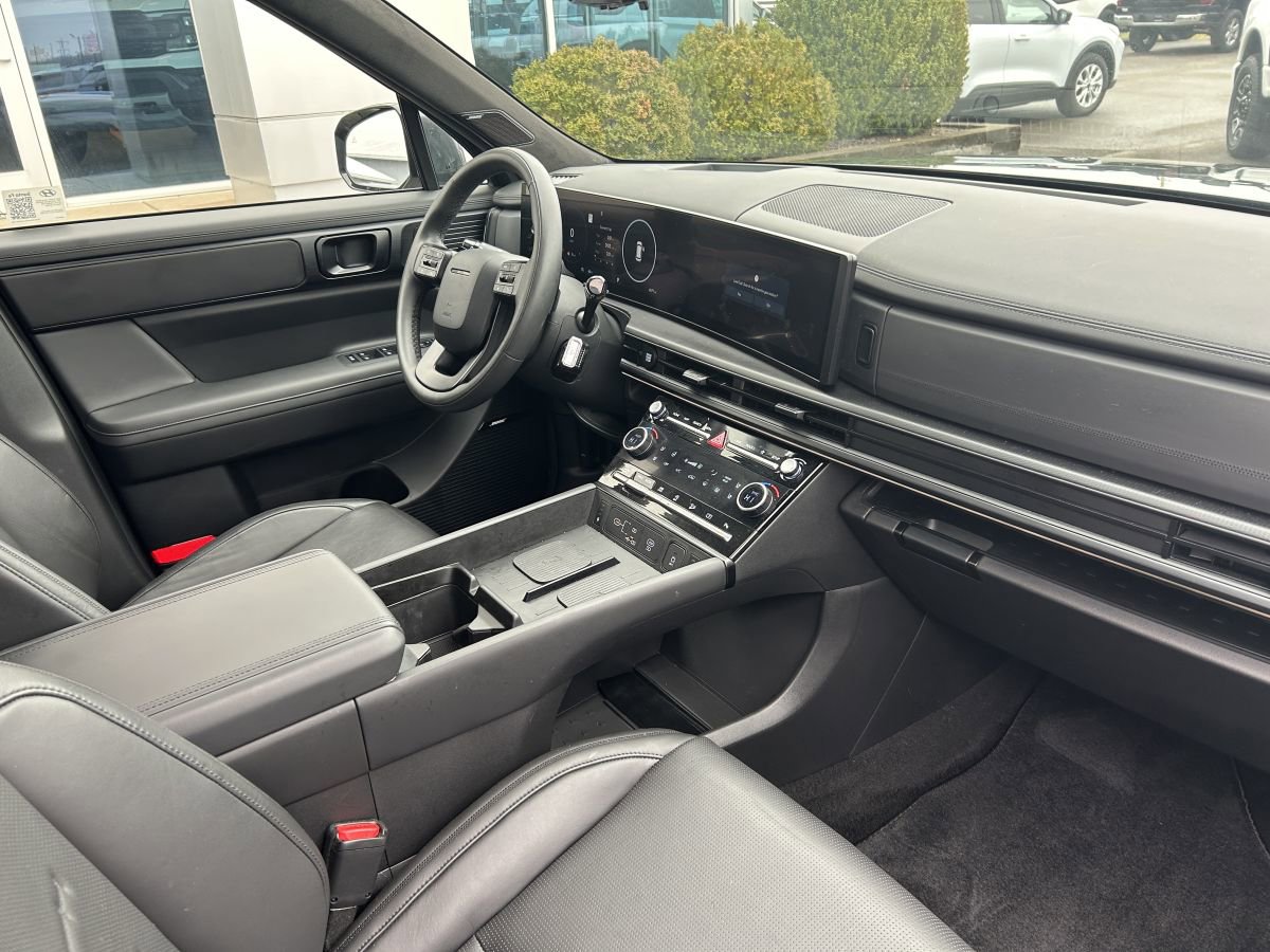 Used 2024 Hyundai Santa Fe Calligraphy image 14