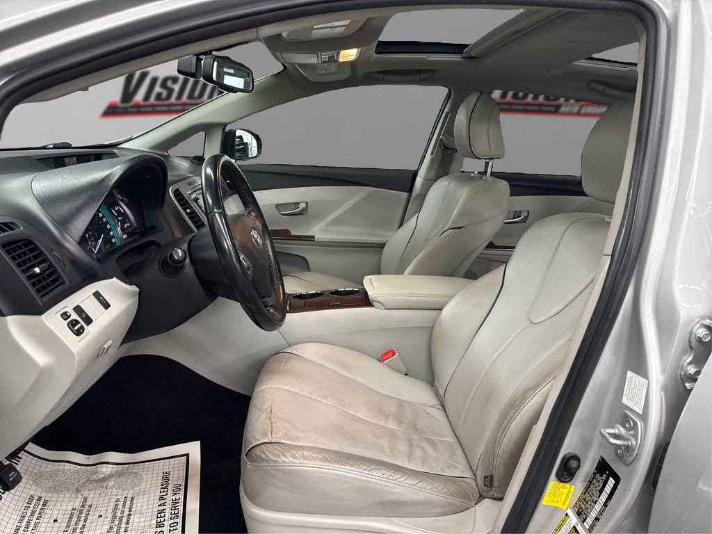 Used 2012 Toyota Venza Limited AWD/4WD image 9