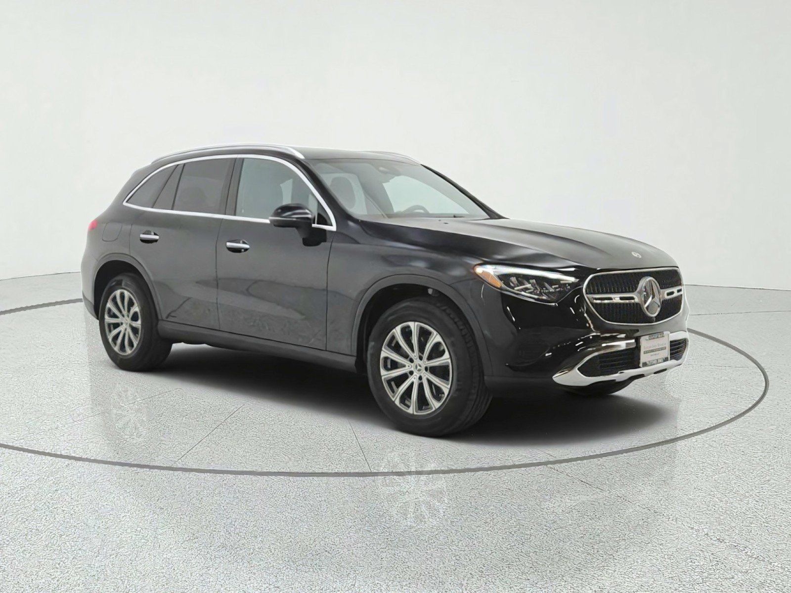 Certified 2026 Mercedes-Benz GLC 300 image 3