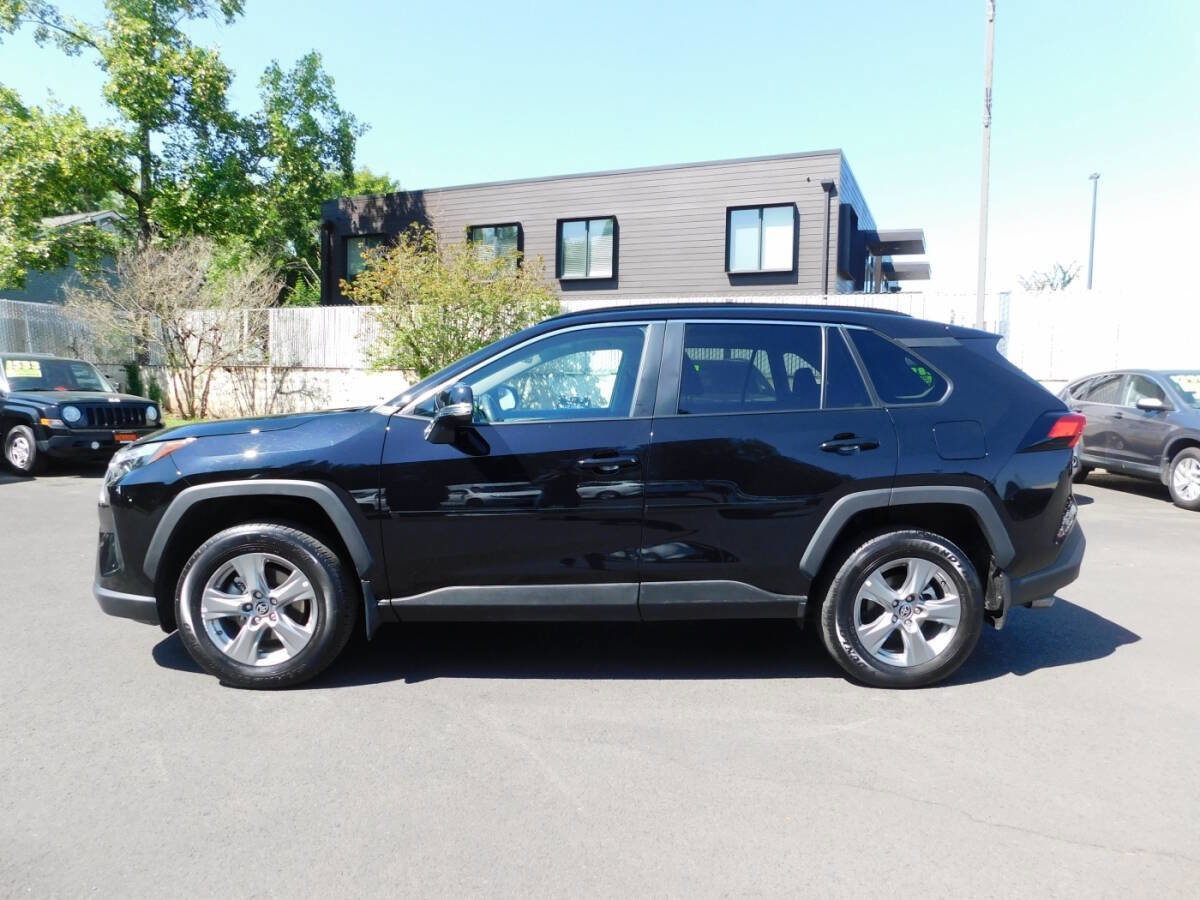 Used 2024 Toyota RAV4 XLE image 25