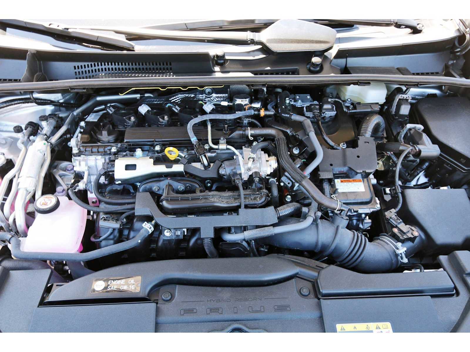 Used 2025 Toyota Prius Plug-In Hybrid image 30