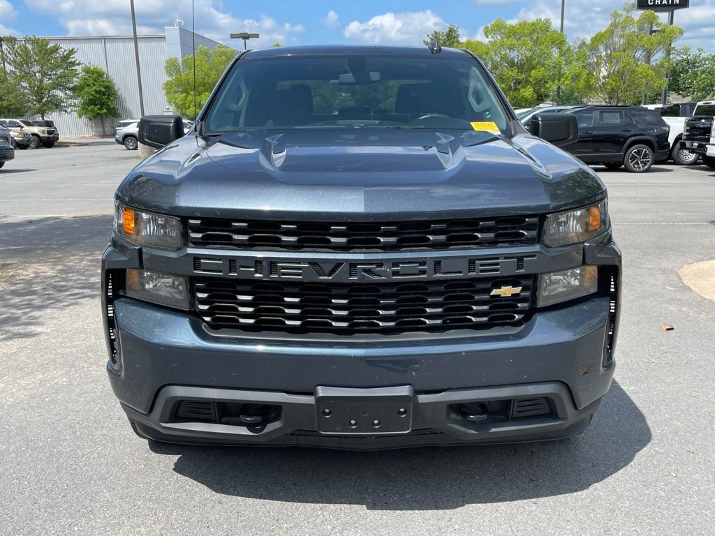Used 2022 Chevrolet Silverado 1500 Custom RWD image 2