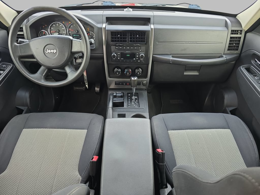 Used 2009 Jeep Liberty Sport w/ Popular Equipment Group AWD/4WD image 11