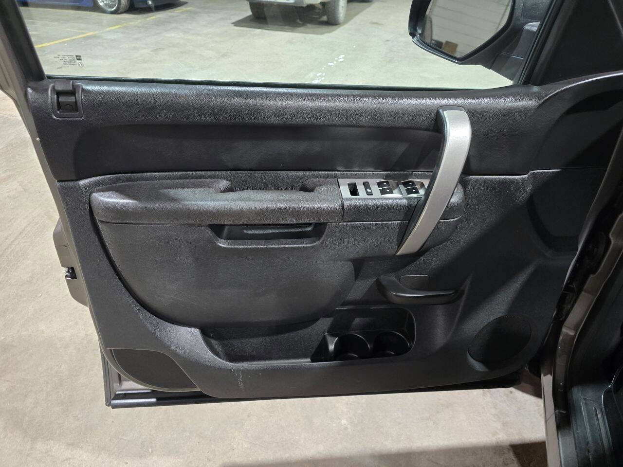 Used 2013 GMC Sierra 1500 SLE w/ Power Tech Package image 28