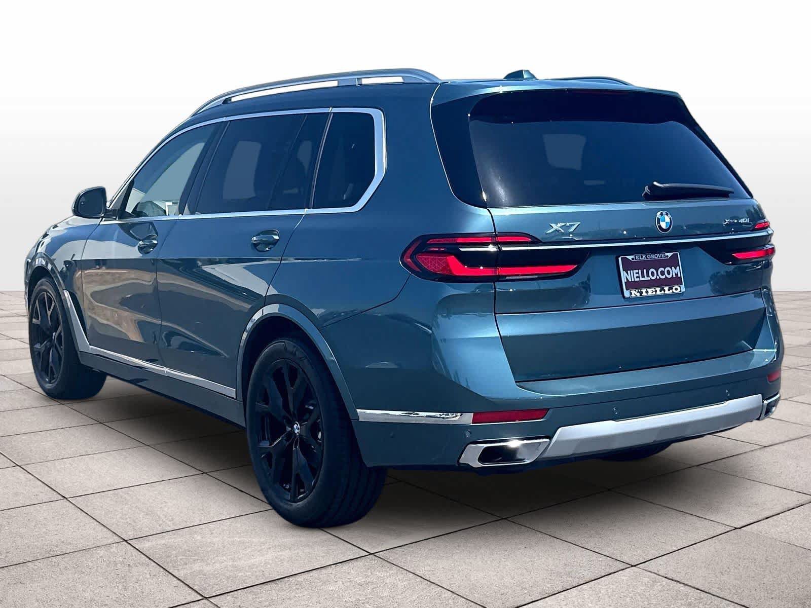 Used 2025 BMW X7 xDrive40i w/ Premium Package AWD/4WD image 7