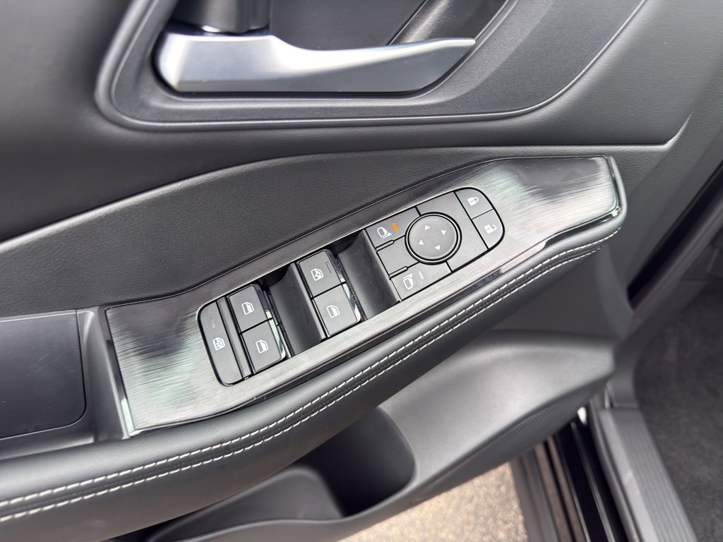 New 2026 Nissan Rogue SV image 12