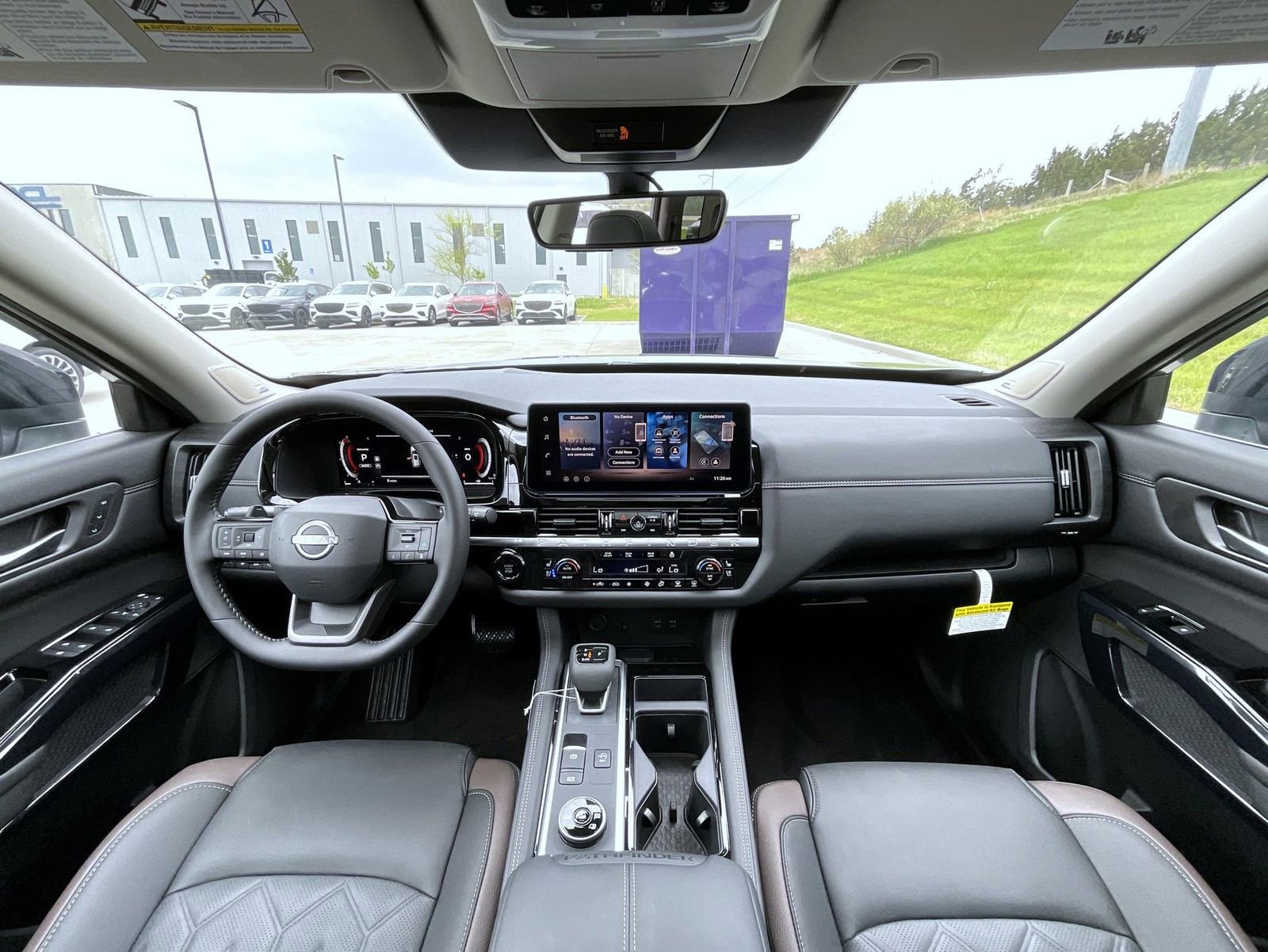 New 2026 Nissan Pathfinder Platinum AWD/4WD image 15