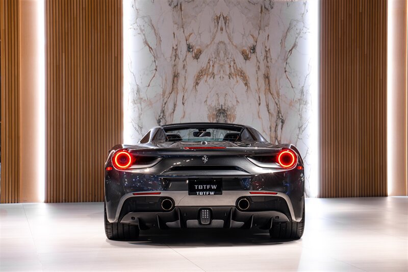 Used 2018 Ferrari 488 Spider RWD image 5