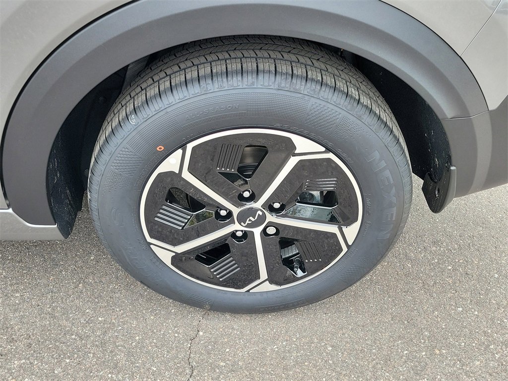 New 2026 Kia Niro EX image 37