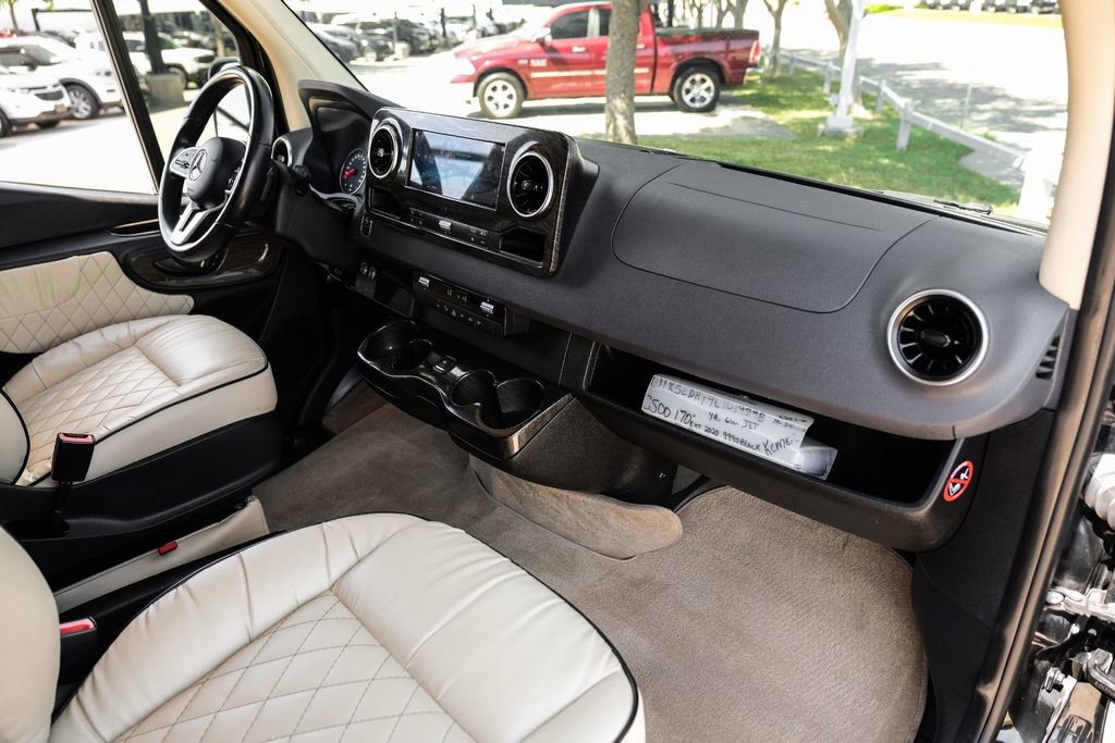 Used 2020 Mercedes-Benz Sprinter 3500 w/ Windows All Around Package image 9