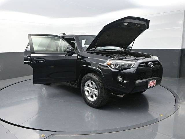 Used 2023 Toyota 4Runner SR5 Premium AWD/4WD image 38