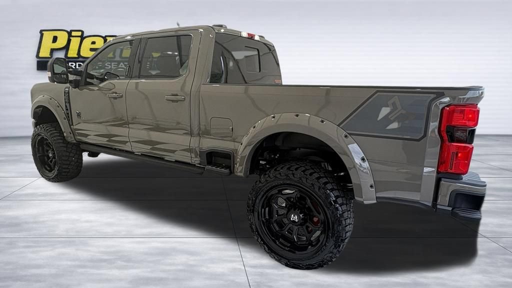 New 2026 Ford F250 Lariat w/ Black Appearance Package AWD/4WD image 2