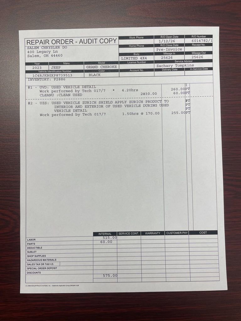 Used 2023 Jeep Grand Cherokee L Limited w/ Luxury Tech Group II image 2