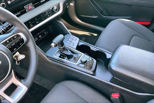 Used 2024 Kia Sportage LX image 15